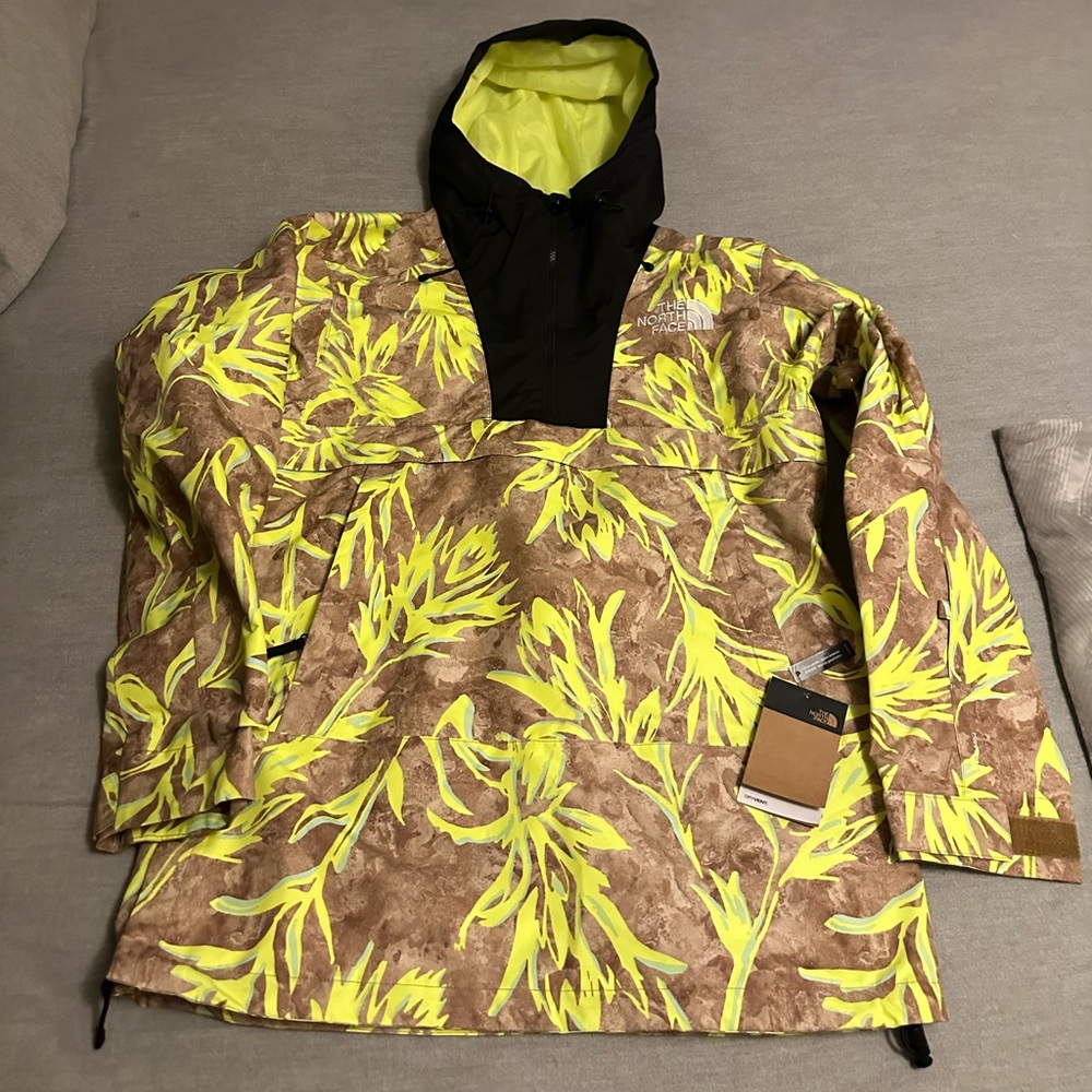 The North Face Mens Snow Jacket